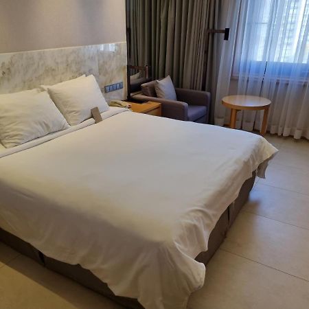 Pinegrove Hotel Gimhae Exterior foto